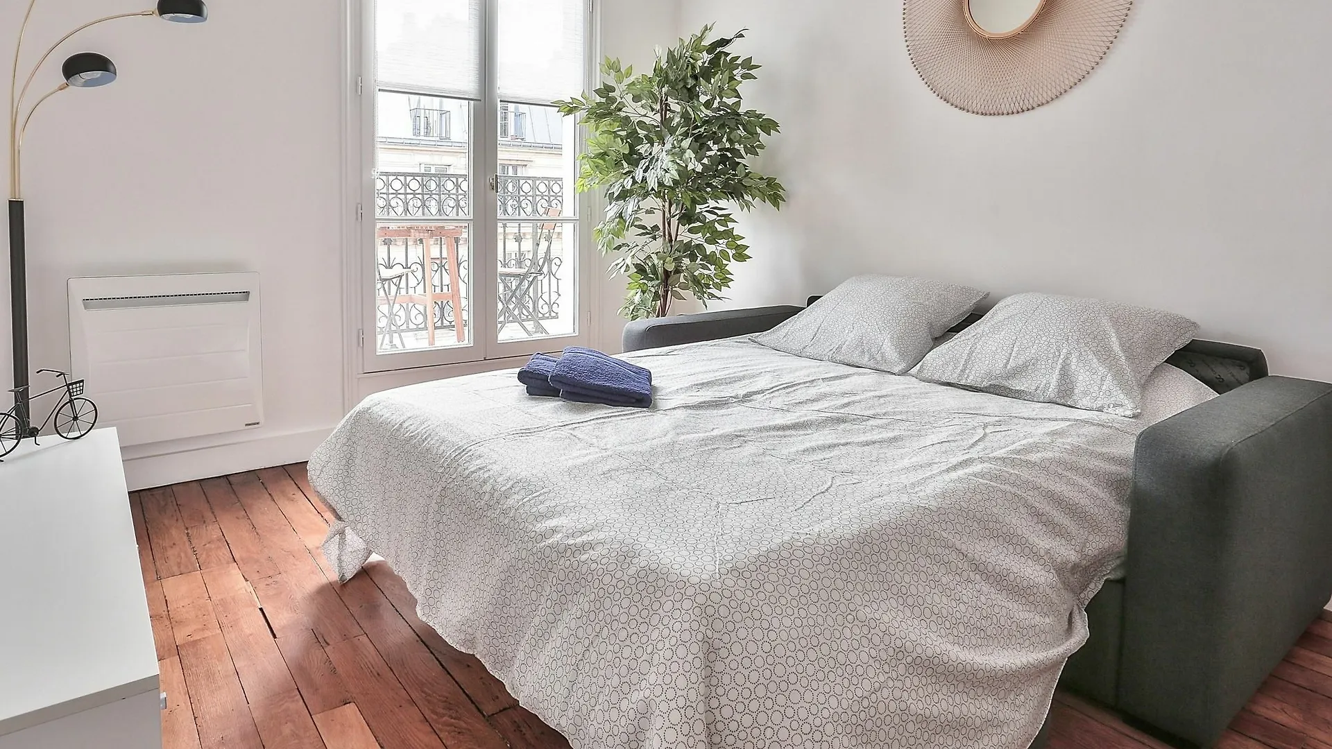 Notre Dame De - Monge Apartment