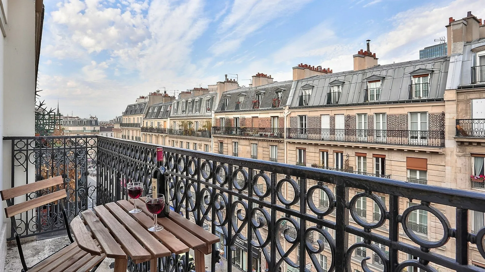 Notre Dame De - Monge Apartment *